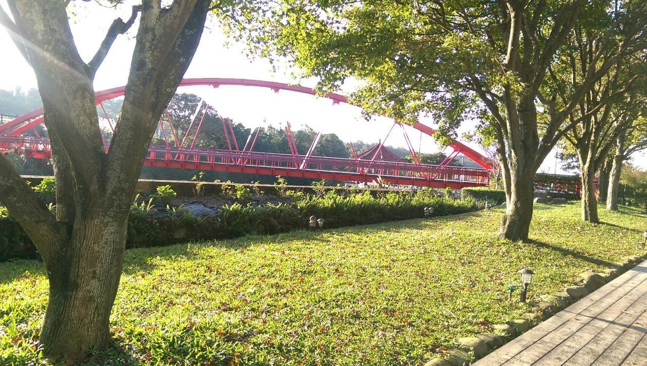 Rainbow Bridge B&B Sanzhi Luaran gambar